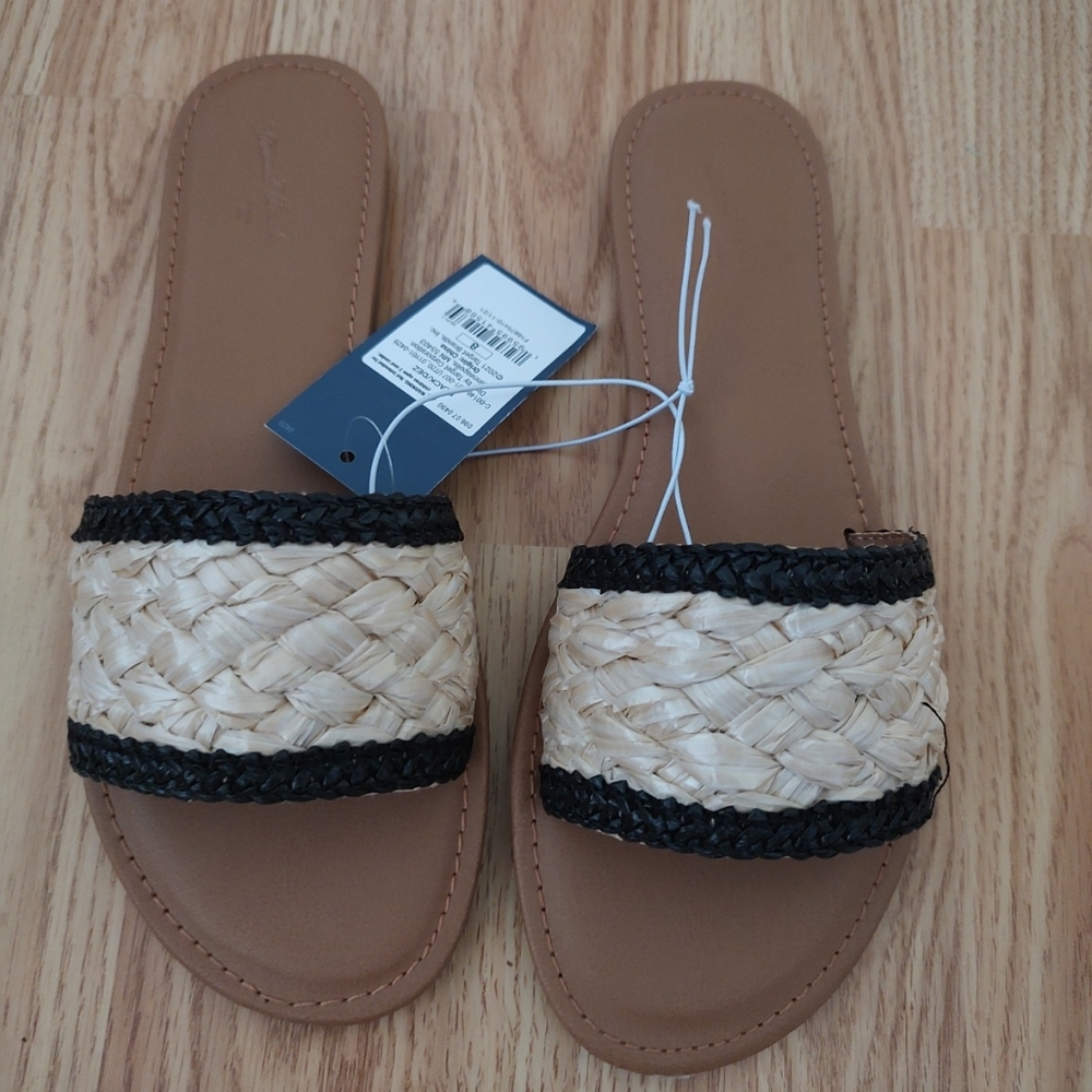 NEW Universal Thread Women's Dez Woven Slide Sandals Black Size 8